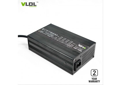 12V 30A Li-ion Battery Charger