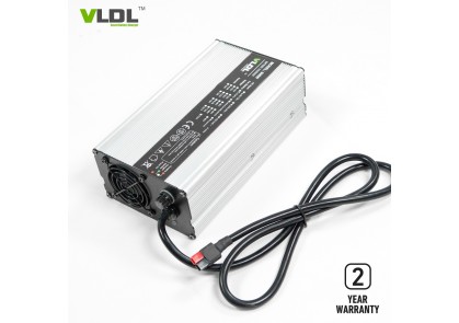 Smart 12V 25A LiFePO4 Battery Charger Smart 12V 25A LiFePO4 Battery Charger